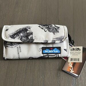 Rare HTF KAVU natural diver Wallet Nwt